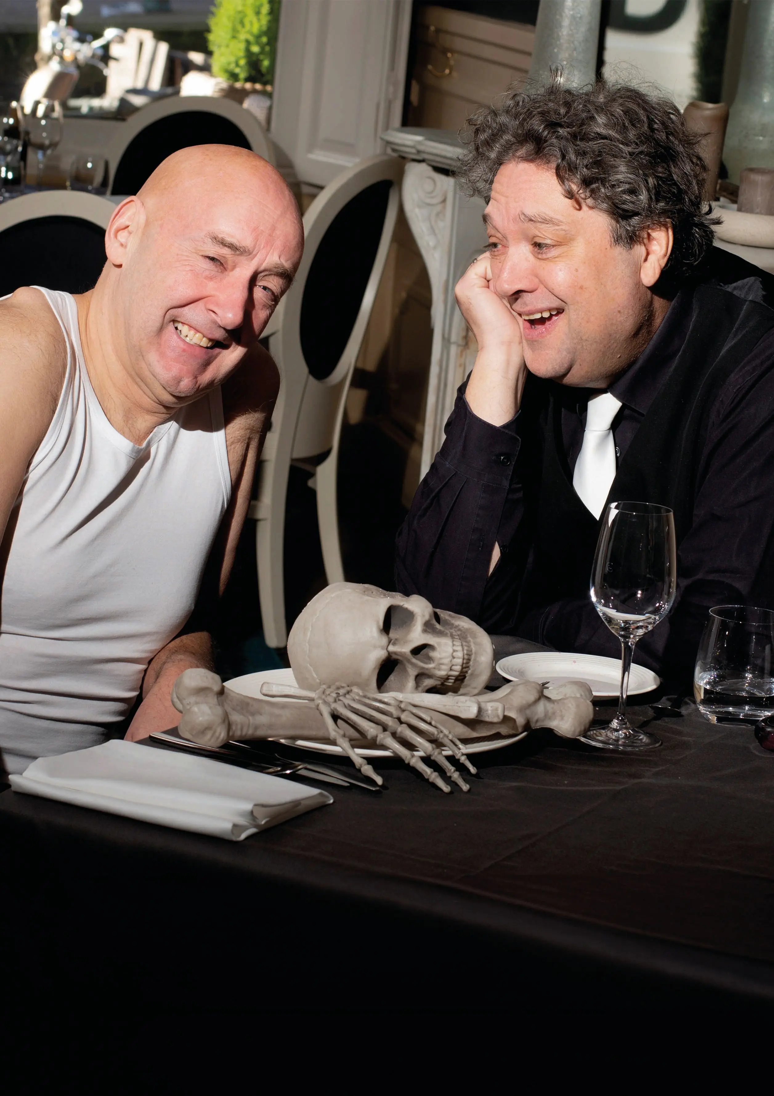 Mike Bodde & Onno Innemee - De klootzak en de eikel (John Brussel) 1.jpg