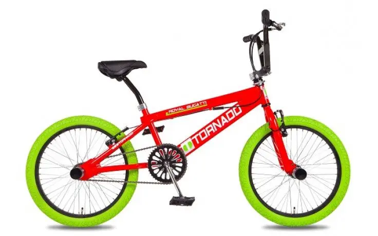 rood met groene banden.jpg